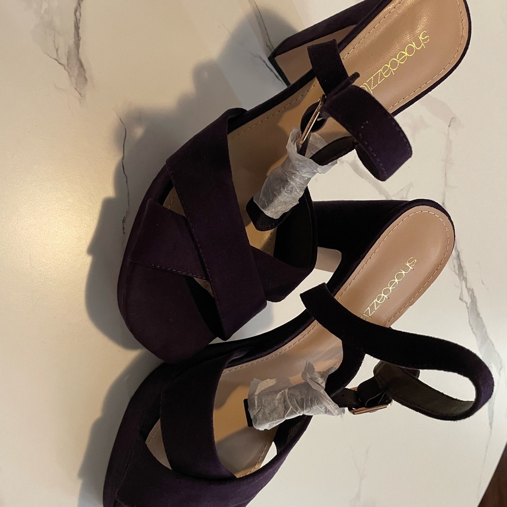 Shoe Dazzle Dark Purple Heels